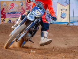 Pembalap Nasional Meriahkan Bhayangkara Grasstrack Morut 2025