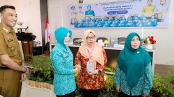 Pelatihan Merias dan Merangkai Dorong Perempuan Mandiri Ekonomi