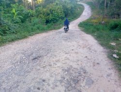 Selangka Lagi 40 Tahun, Jalan Menuju Desa Matolele Tidak Tersentuh Aspal