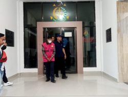 Kades Auma Resmi di Tahan Pihak Kejari Parimo, Atas Dugaan Penyalagunaan Dana Desa