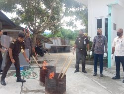 Kejari Parigi Moutong Musnahkan Barang Bukti, Tegaskan Komitmen Penegakan Hukum