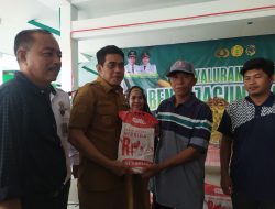 Erwin Burase Serahkan Benih Jagung, Dorong Lompatan Produktivitas Petani