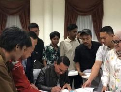 Buku Baru UIN Datokarama Rekam Kiprah Kepemimpinan Irwan Lapatta