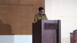 Bupati Parimo Perintahkan THR dan Gaji Guru Agama Segera Dibayarkan