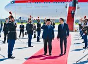 Prabowo Tiba di Paris Disambut Antusias Diaspora Indonesia Prancis