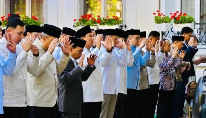 Prabowo Salat Iduladha di Paris Bersama Diaspora Indonesia Muslim
