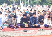 Bupati Erwin Burase Salat Iduladha Bersama Ribuan Warga Parigi