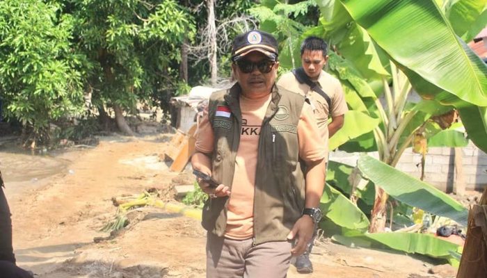 Wabup Tinjau Dampak Banjir Avolua, Pastikan Penanganan Berlanjut
