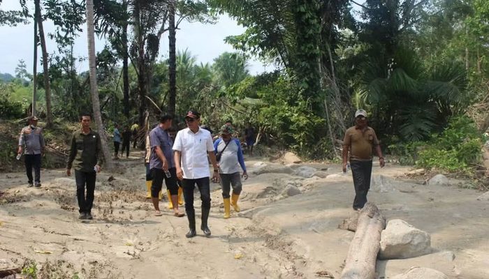 Banjir Toboli Barat, Pemkab Prioritaskan Air Bersih Warga Terdampak