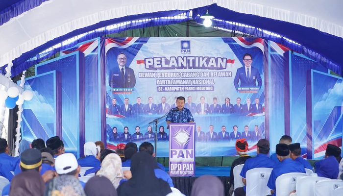 Abdul Sahid Tekankan Demokrasi Sehat Saat Pelantikan PAN Parimo