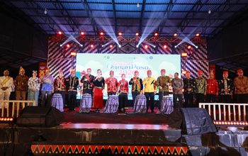 Gubernur Anwar Hafid Buka Festival Danau Poso ke-26 Bertema Budaya