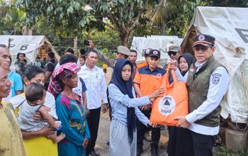 Bupati Erwin Tinjau Korban Banjir, Siapkan Hunian Permanen